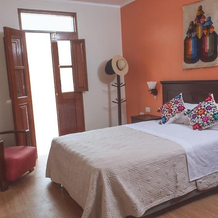 Hospedaje Zaragoza Hotel Ayacucho Ngoại thất bức ảnh